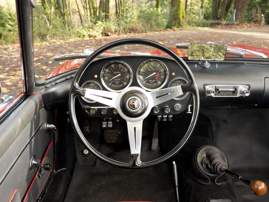 Торпедо Alfa Romeo 2000 Spider (102) 1958 года  (фото 29 из 30)